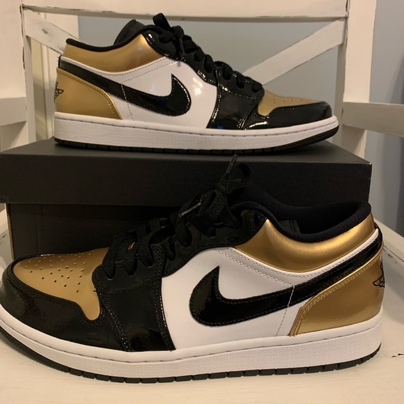 Jordan Other - Jordan 1 Low Gold Toe
